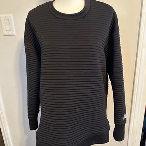 EUC New Balance sweatshirt